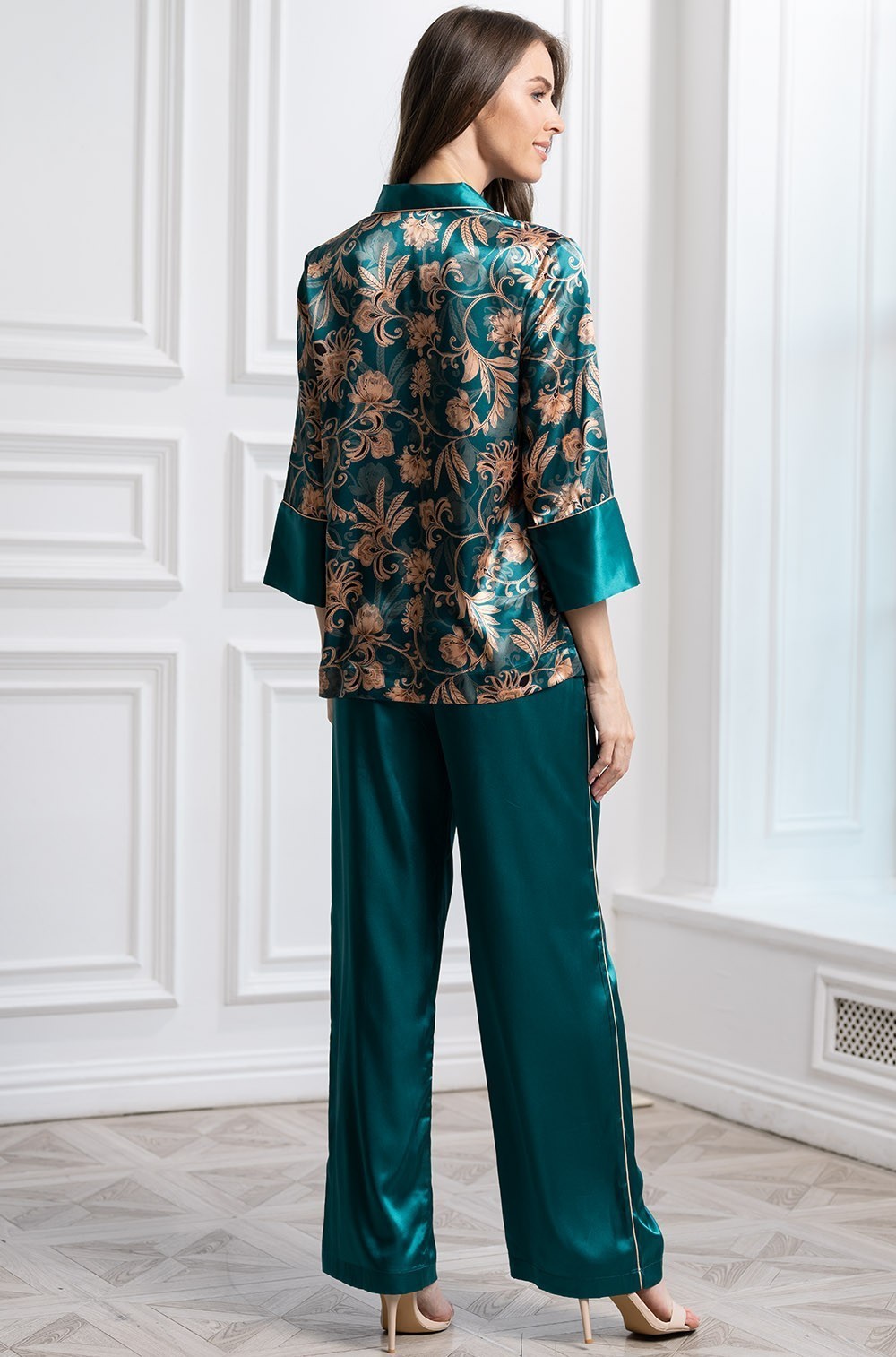 Emerald 3741